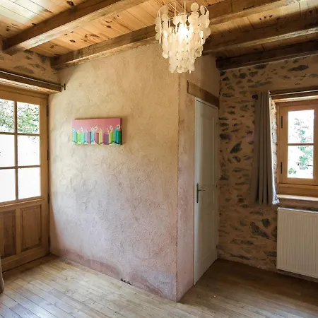 Modern In Chaleix With Swimming Pool, Cleaning Included *
